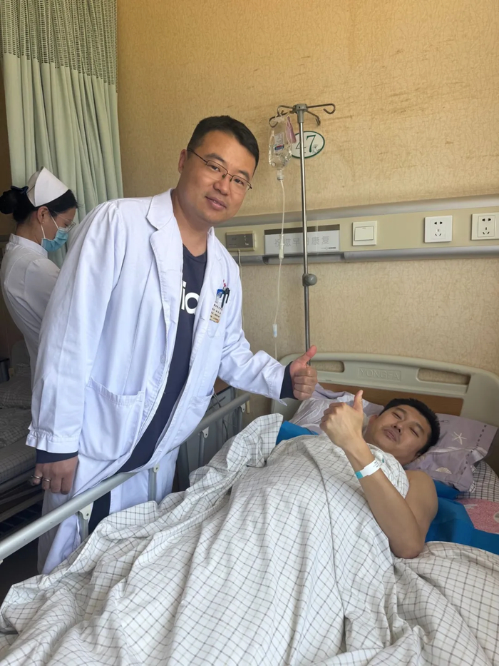 亚冠直播-病床远程带队！张晓楠骨折坚守，少年学子赛场传捷报|奎文区|护士|顾怀增|手术|舞蹈赛事_新浪体育_新浪新闻